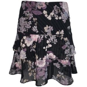 🌻3/$20 Star City Black Floral Ruffle Mini Skirt with Pinstripes, Size 3
